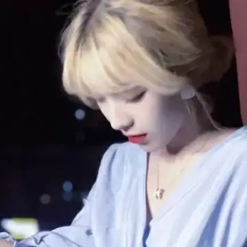 江御柔。女头。“要在自己所爱的世界里闪闪发光。”女生