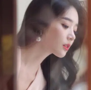 气质大波浪美女好看头像图片 (7)