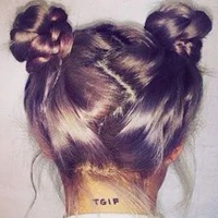 双丸子头欧美女生头像 (6)