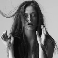 欧美伤感头像女生黑白 黑白欧美美女伤感的头像 (9)