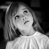 欧美伤感头像女生黑白 黑白欧美美女伤感的头像 (15)