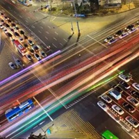 晚上十字路口图片唯美 (19)