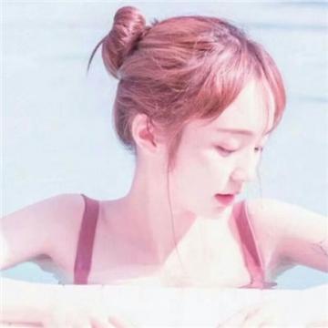 2020快手头像女生泳池头像甜美性感 永远可爱并心存邪念