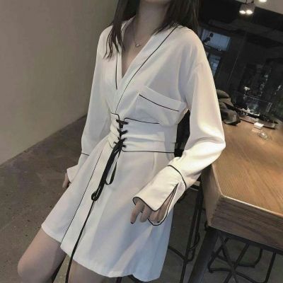 比较妖娆妩媚的女生头像性感装扮全部是半身的