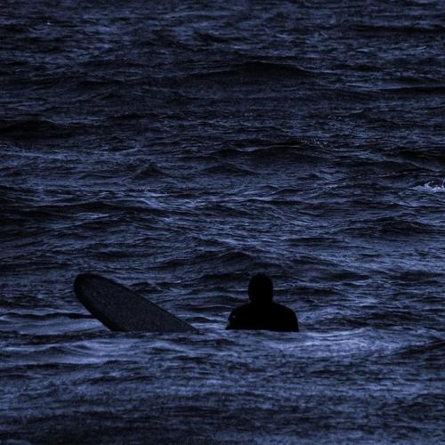 有没有好看的真人男生微信头像?