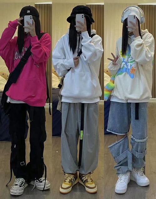 这才是适合酷女孩儿的打扮外套卫衣这么搭更加个性帅气