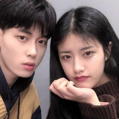 最新情侣头像一对两张唯美好看浪漫甜蜜的情侣真人微信头像大全