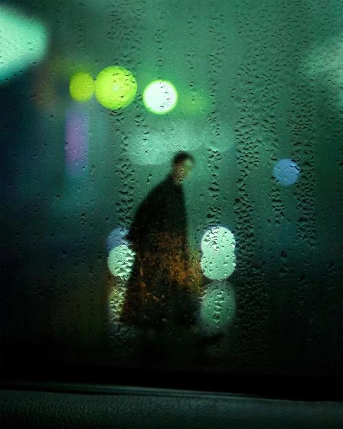 有没有好看的真人男生微信头像?