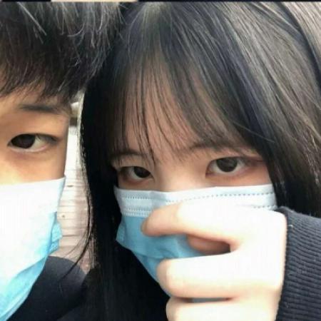 微信头像情侣简单气质,请微笑一直向前