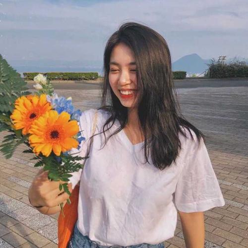 有哪些适合女生微信使用的头像?