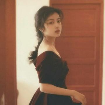 气质复古女生微信头像2021最新款