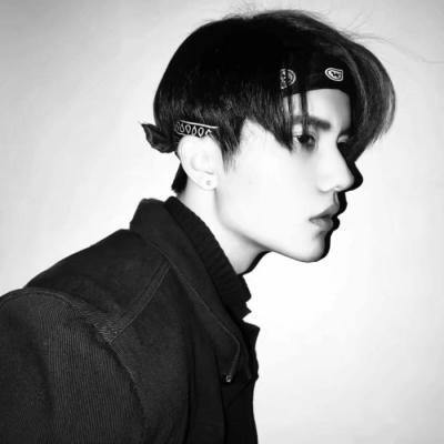 精选优质男生高清头像图片帅气男生真人气质微信图片大全