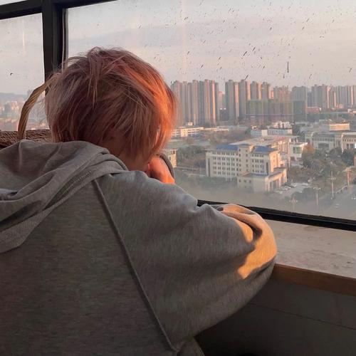 男生头像高级感十足好看帅气的微信男头