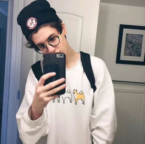 扑克牌图片一张一张最新帅气的男生微信头像图片