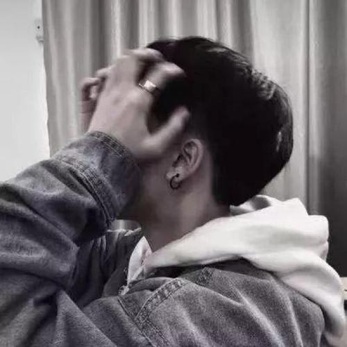 微信男生头像英俊潇洒帅气慢热只是因为不够喜欢