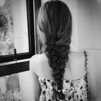 一个人雨中孤单背影伤感图片【点击鼠标右键下载】