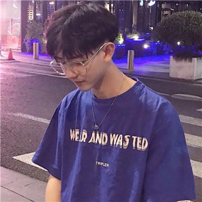 微信最新时尚非主流伤感男生头像