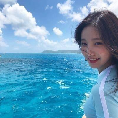 气质女生海边微信头像2019独一无二 美丑不重要喜欢就好