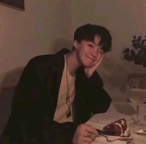 有哪些高质量的酷酷的情侣头像?