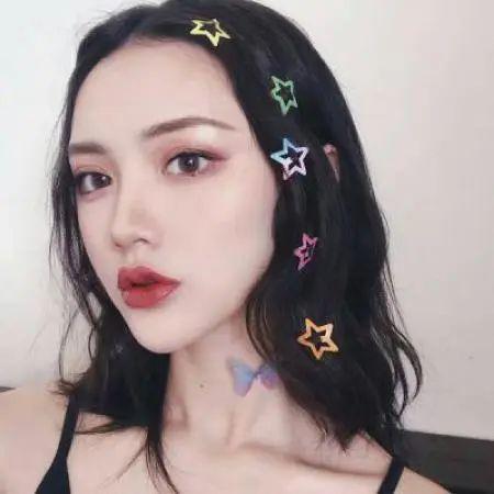 女头微信头像女生高冷酷酷冷漠比哭更让人受伤