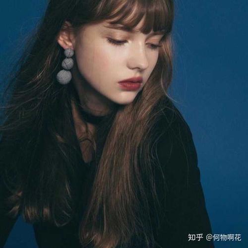 有没有好看的单身酷酷的微信女头像