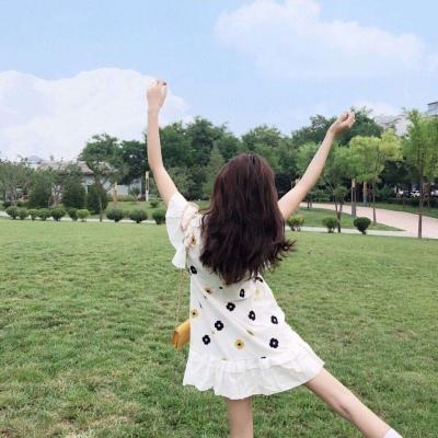 微信唯美女生背影头像无水印 比爱情陪伴更长的是友情分享!