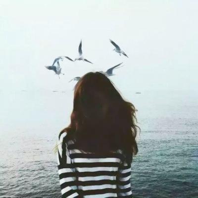 微信唯美带字头像女生背影