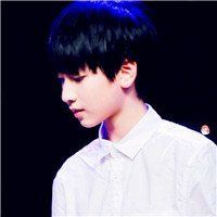 喜欢用半身侧脸做头像的男人【点击鼠标右键下载】