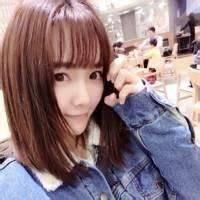 微信头像女生动漫侧面低着头【点击鼠标右键下载】