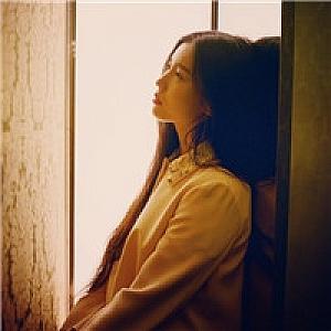 女子侧面微信头像