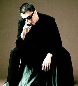 微信头像女侧面撩头发