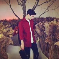 最新的男生侧脸时尚头像