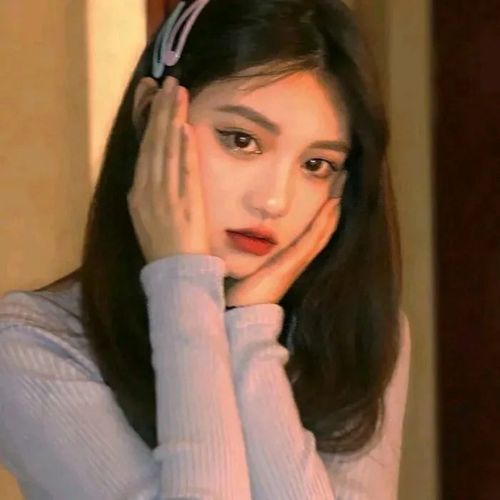 酷酷的长发性感女生头像_微信头像_微茶网