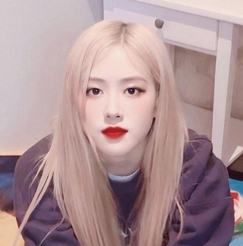 清新可爱长发性感女生头像_微信头像_微茶网