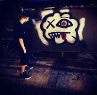 微信头像情侣牵手带文字图片_微信头像图片大全