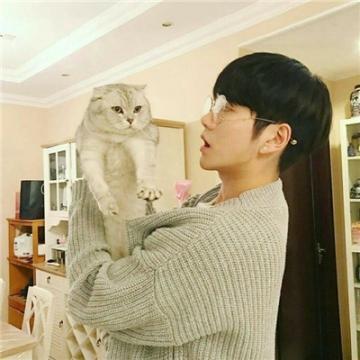 2019最火微信头像男生帅气搞怪 想谈恋爱吗我这边二缺一,男生头像图片