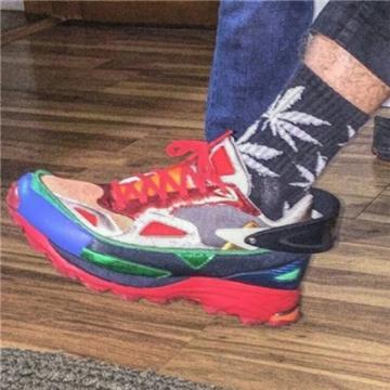 2019独一无二的微信头像男生 左顾右盼不自然的暗自喜欢,男生头像图片