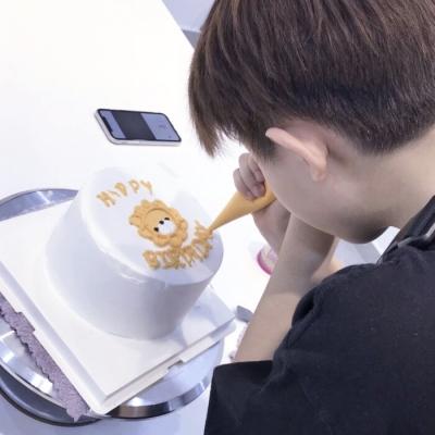 顾柒颖 风格小众男头_男生头像_我要个性网