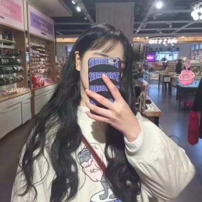 女生拿手机de可爱微信头像111 — 女生头像大全