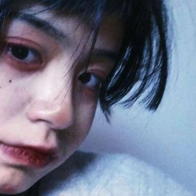 女生伤感唯美的微博微信头像精选-头像-语惜网