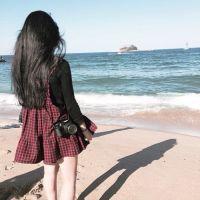 微信头像女生背影长发飘飘显气质 熟悉你花光了我一切命运运限_牛牛 