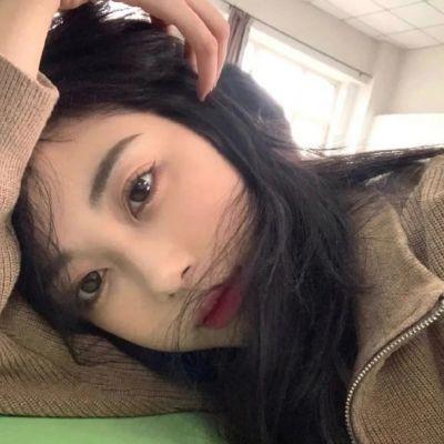 网上很火的伤感图片女生头像 清纯美丽的女生真人微信头像图片_女生头