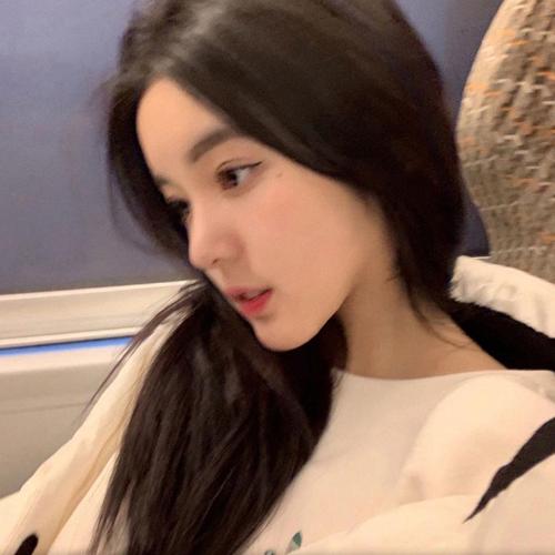 ins风美女微信头像,女生头像图片-回车桌面