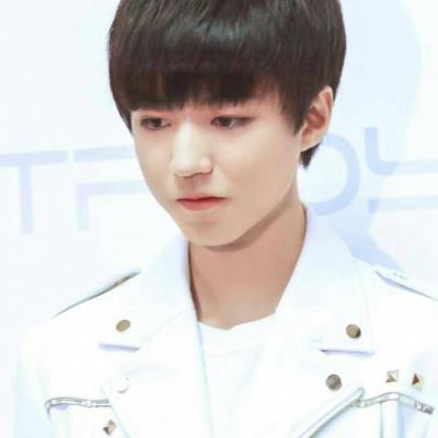 帅气王俊凯微信图像9_微信头像