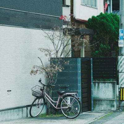 qq头像蓝色系清新自然 一倾风月一流年_风景头像_520头像网