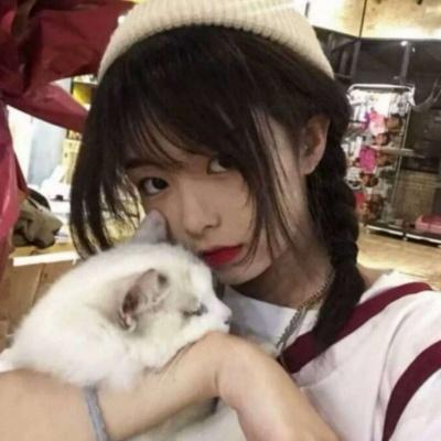 欧美女个性时尚穿搭街拍,高冷又性感的微信头像图片-女生头像 - 壁纸