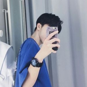 个性简约男生微信头像-微信头像