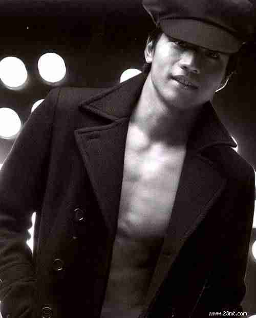 非主流阳光帅哥微信头像微信真人阳光帅哥头像