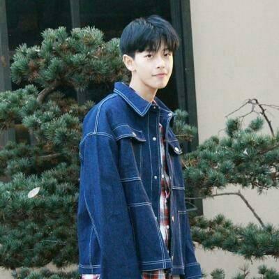 2019帅气清新有个性的微信帅哥头像 期待是所有心痛的根源,男生头像图