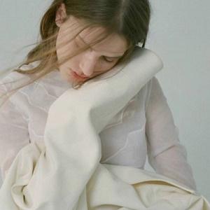 欧美气质个性霸气美女微信头像11-微信头像